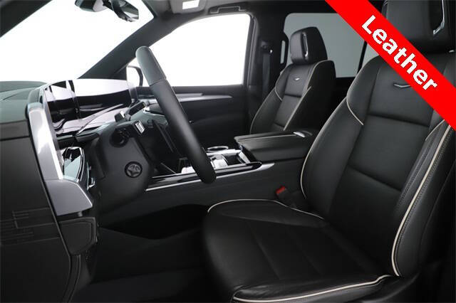 2025 Cadillac Escalade ESV Sport