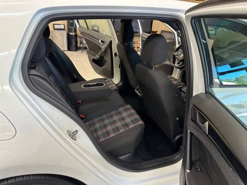 2016 Volkswagen Golf GTI