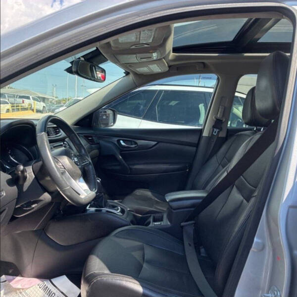 2017 Nissan Rogue SV