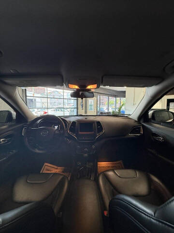 2020 Jeep Cherokee Altitude