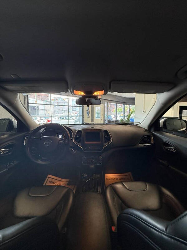 2020 Jeep Cherokee Altitude