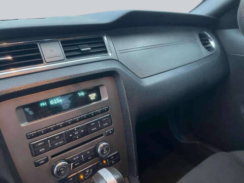 2014 Ford Mustang V6