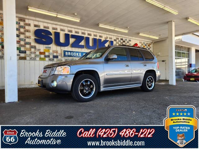 Gray 2009 GMC Envoy Denali 4x4 Denali 4dr SUV 1