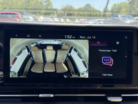 2024 Kia Carnival EX