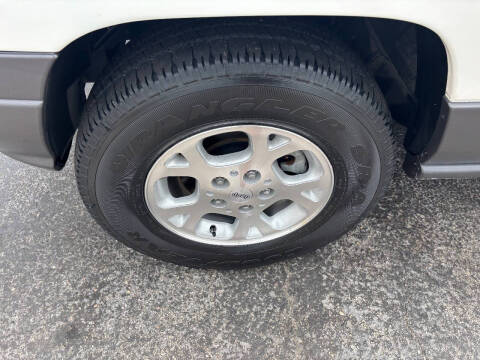 2001 Jeep Grand Cherokee Laredo