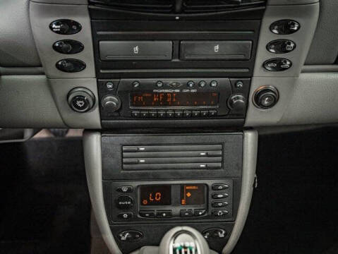 2001 Porsche 911 Carrera