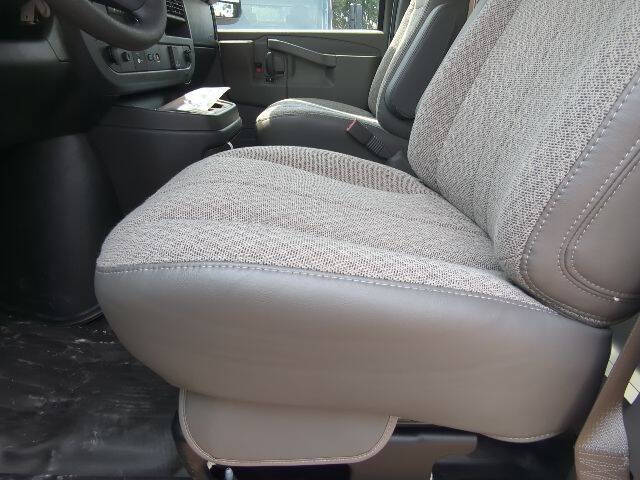 2025 Chevrolet Express 2500