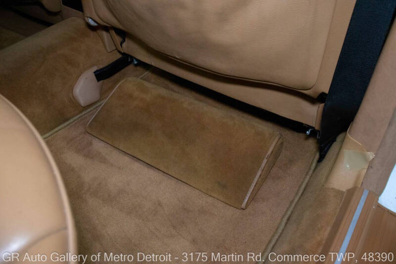 1991 Mercedes-Benz 560-Class 560 SEL