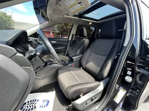 2018 Nissan Rogue SV