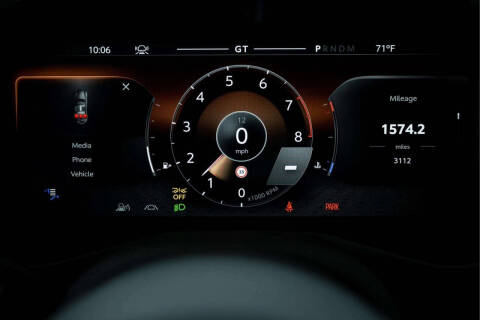 2025 Aston Martin DBX 707