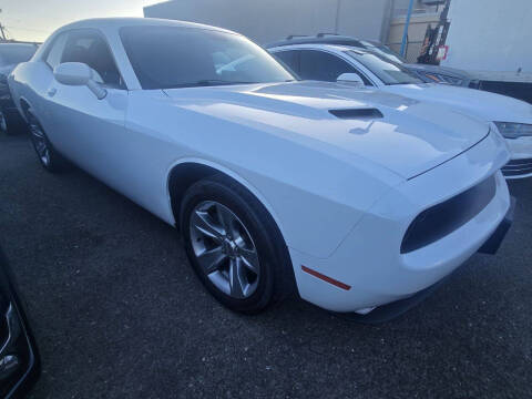 2015 Dodge Challenger SXT