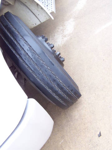 2002 Freightliner FL70