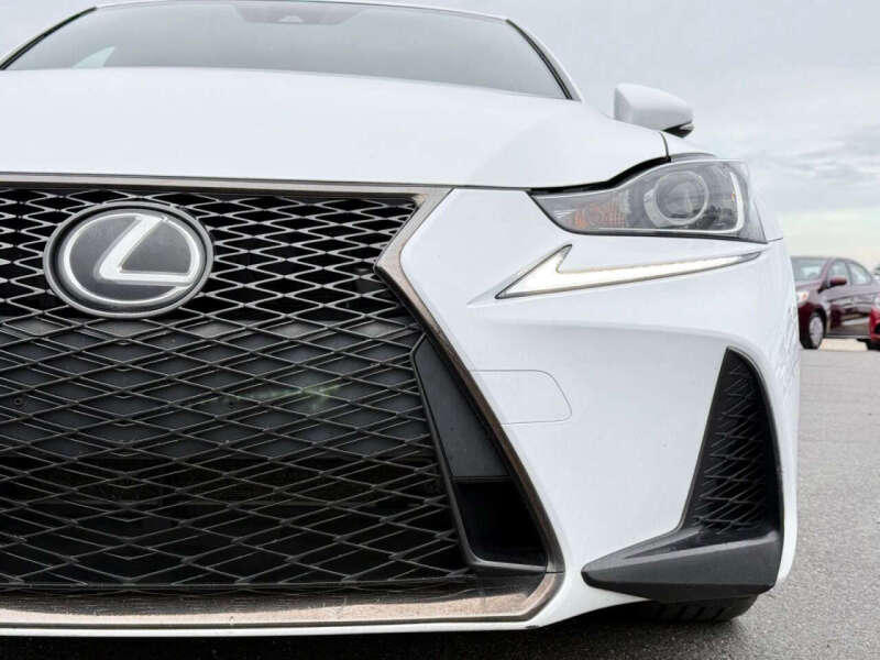 2017 Lexus IS 200t