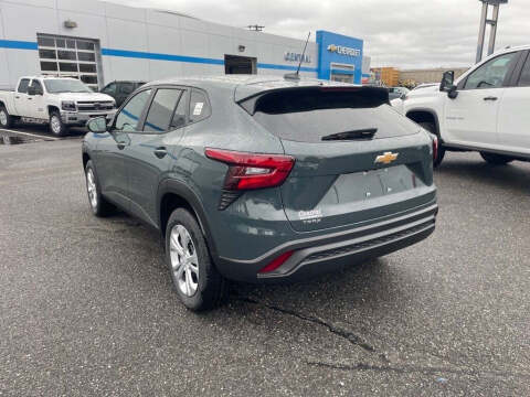 2026 Chevrolet Trax LS