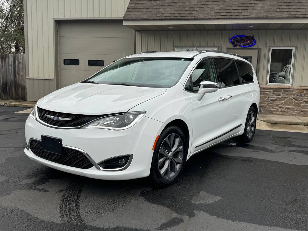 2018 Chrysler Pacifica for sale at Legit Motors in Elkhart, IN