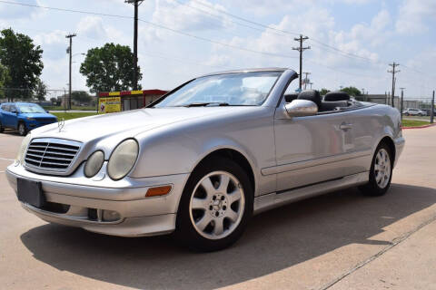 2002 Mercedes-Benz CLK for sale at TEXACARS in Lewisville TX