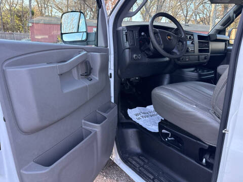 2017 Chevrolet Express 2500