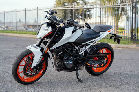 2021 KTM 200 Duke