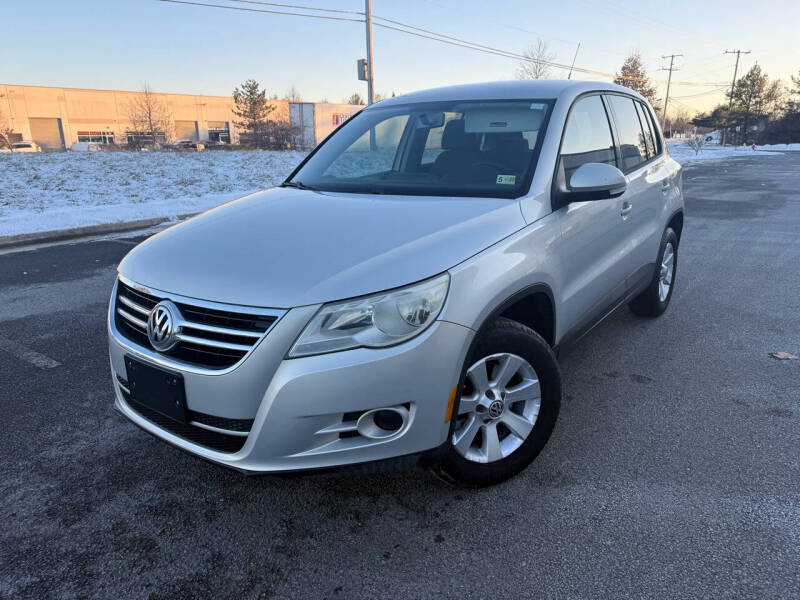 2009 Volkswagen Tiguan for sale at Aren Auto Group in Chantilly VA