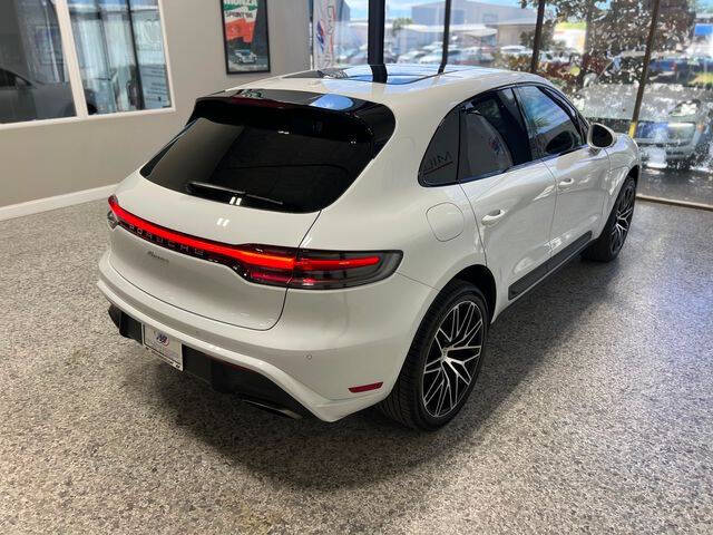2023 Porsche Macan