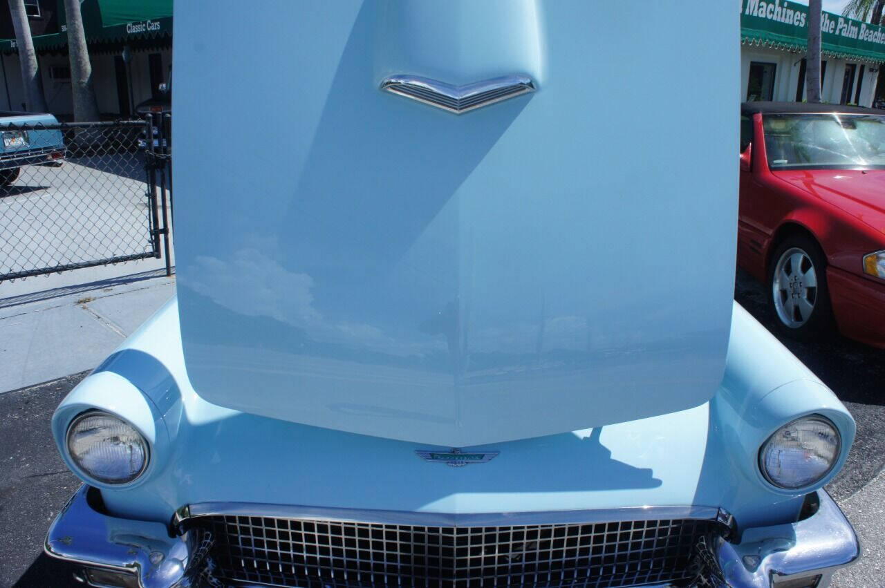 1957 Ford Thunderbird 14