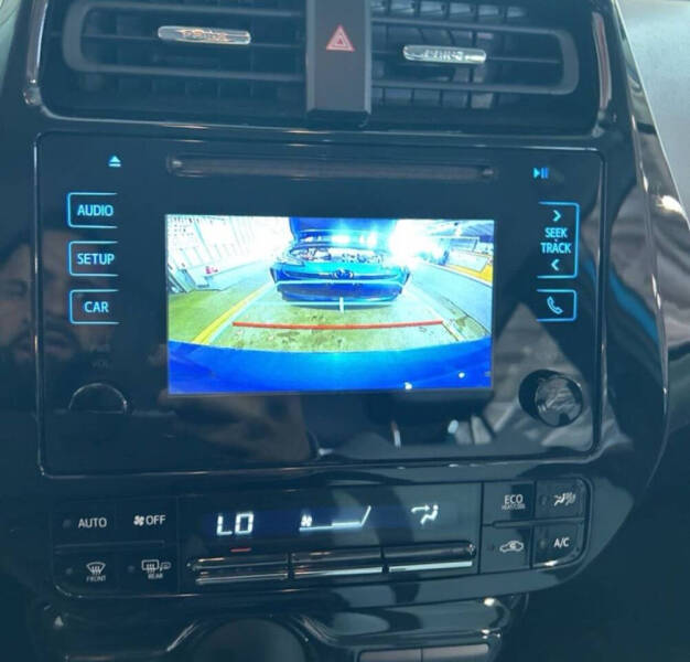 2019 Toyota Prius LE