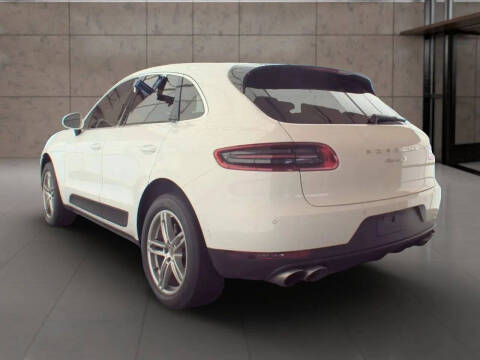 2016 Porsche Macan S