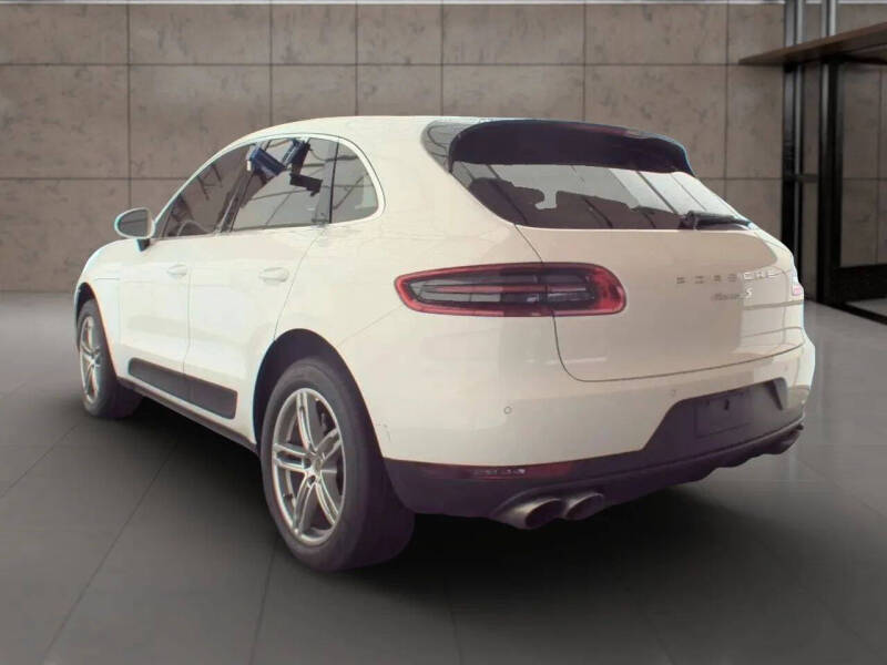 2016 Porsche Macan S