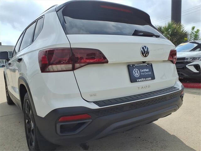 2024 Volkswagen Taos SE Black