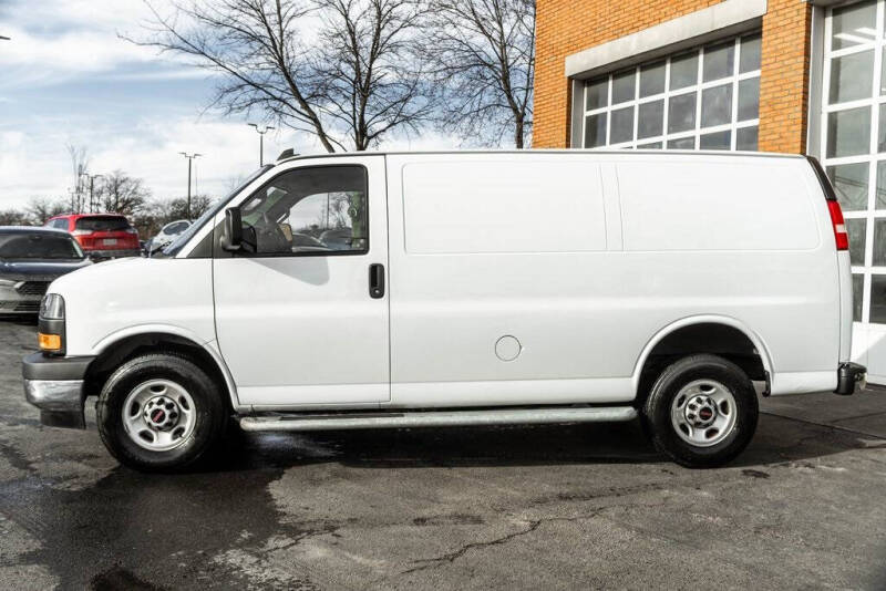 2023 GMC Savana 2500