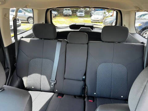 2010 Mitsubishi Endeavor LS