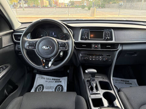 2017 Kia Optima LX
