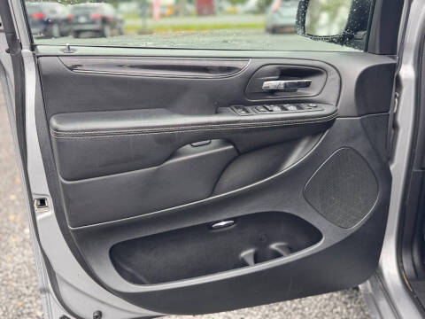 2018 Dodge Grand Caravan SE