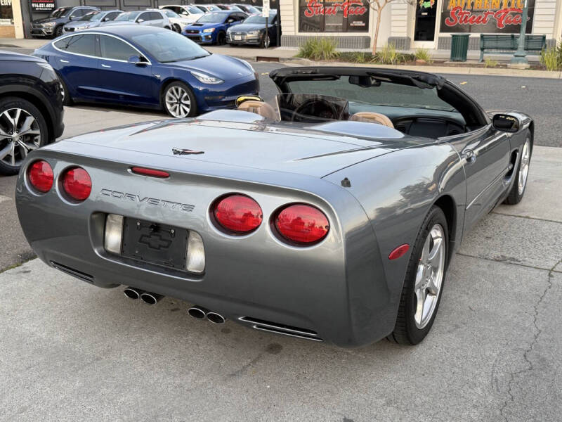 2004 Chevrolet Corvette