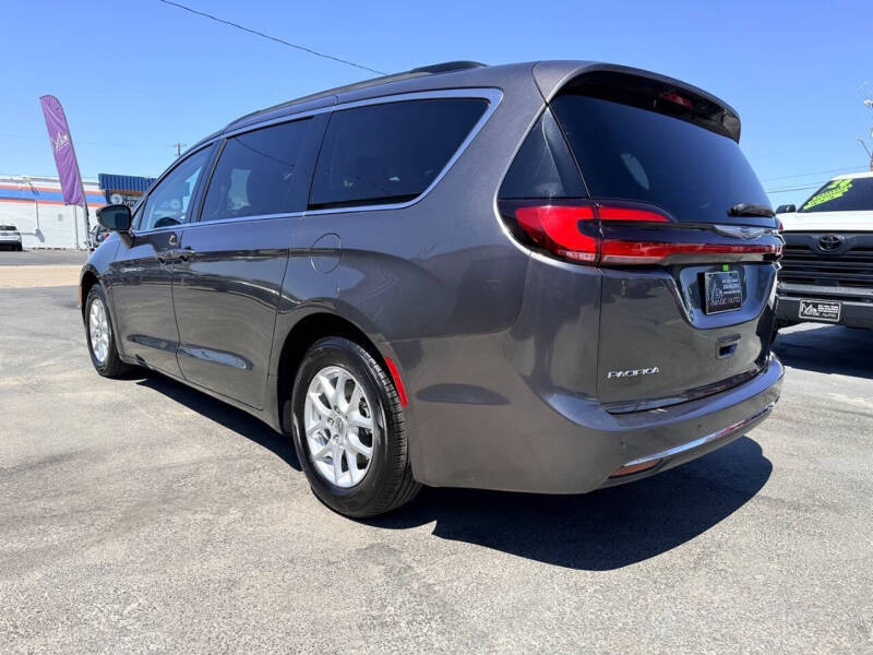 2022 Chrysler Pacifica Touring L