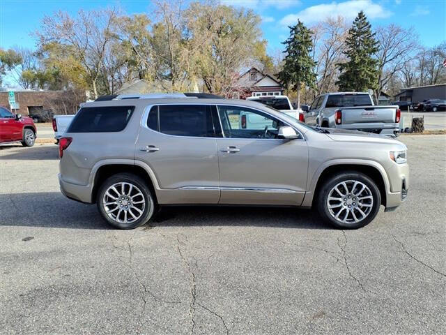 2022 GMC Acadia Denali