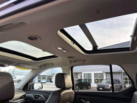 2021 Chevrolet Traverse RS