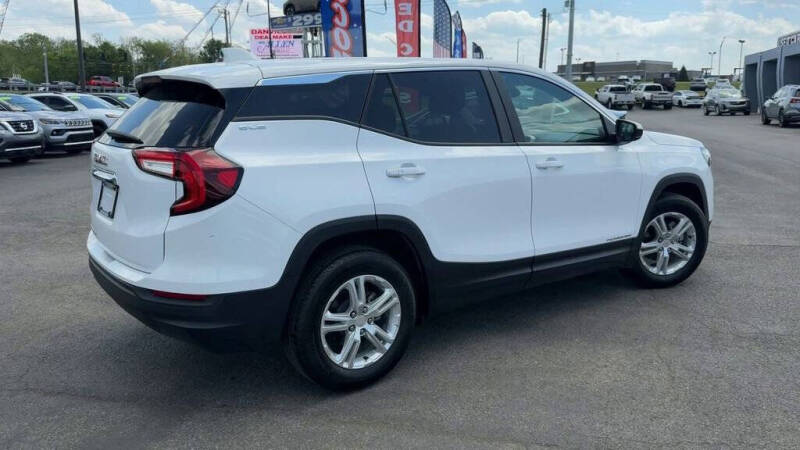 2024 GMC Terrain SLE