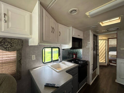 2005 Freightliner XCS Chassis