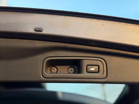 2021 Honda Pilot Touring w/Rear Captain's Chairs