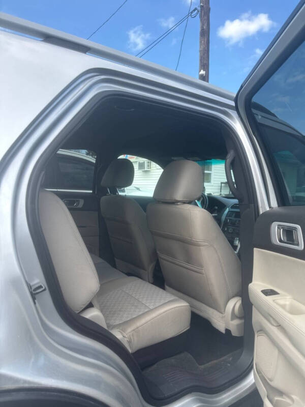 2011 Ford Explorer XLT