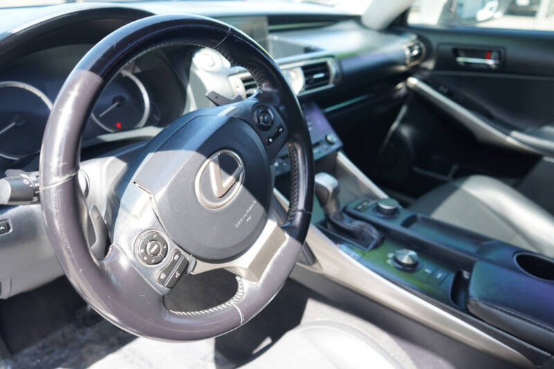2015 Lexus IS 250