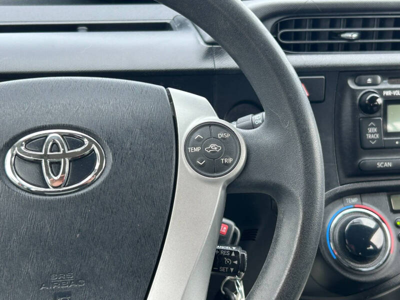 2013 Toyota Prius c Four