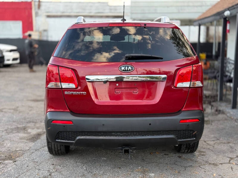 2011 Kia Sorento LX