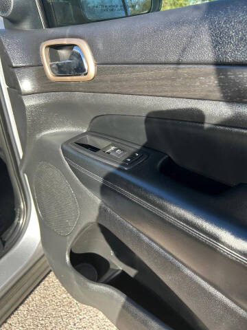 2017 Jeep Grand Cherokee Laredo