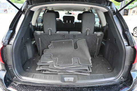 2017 Nissan Pathfinder SV