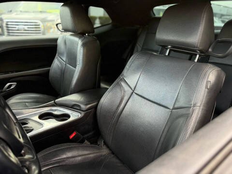 2015 Dodge Challenger SXT