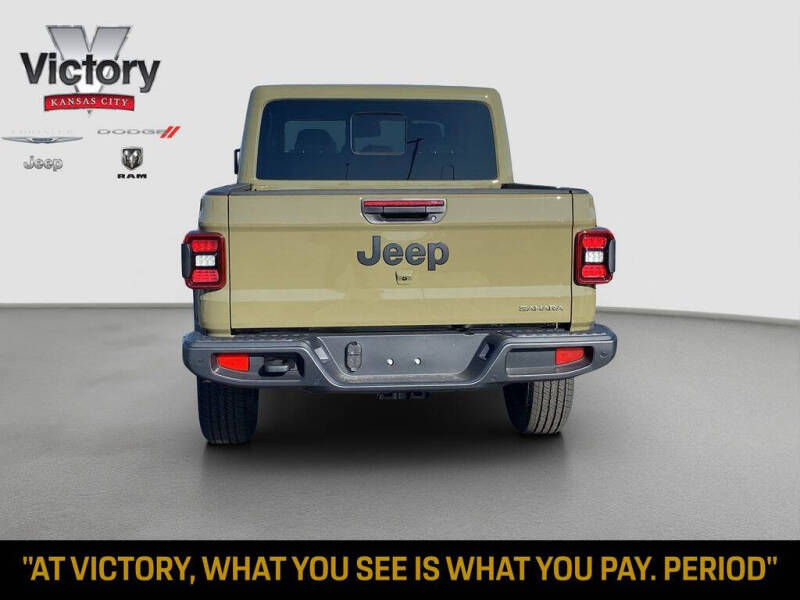 2026 Jeep Gladiator Sahara