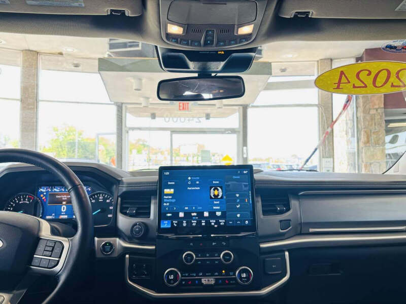 2024 Ford Expedition MAX XLT