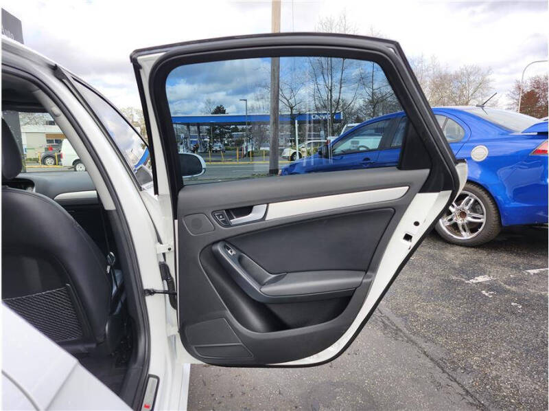 2014 Audi A4 2.0T quattro Premium Plus